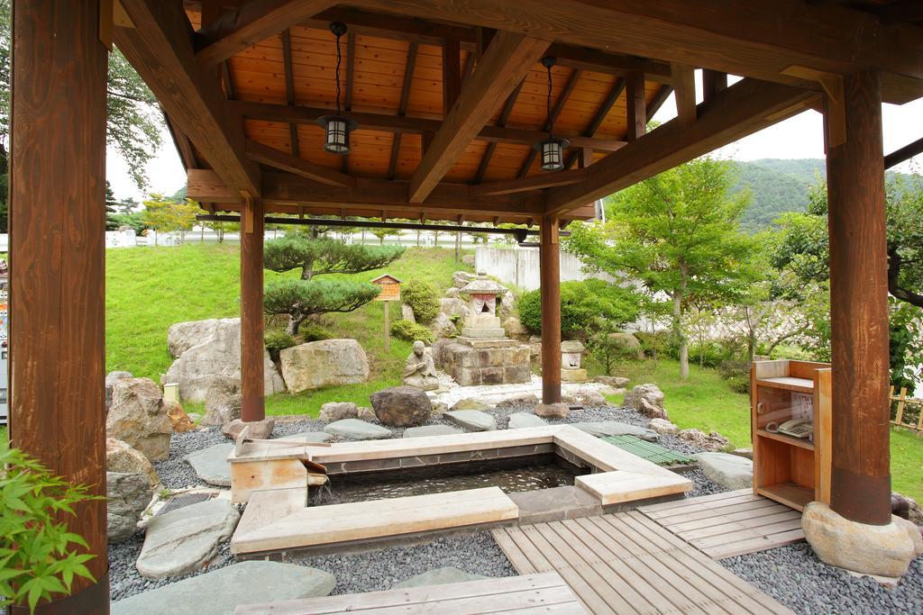 Yoshikawaya Hotel Fukushima  Buitenkant foto